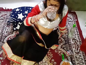 Deshi bhabhi drink alcohol and enjoy sex and fore play her sexual orientation. 